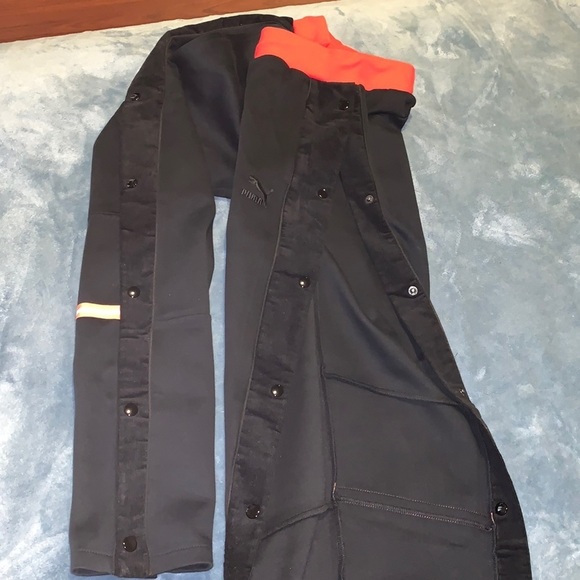 New PUMA - Picture 7 of 7